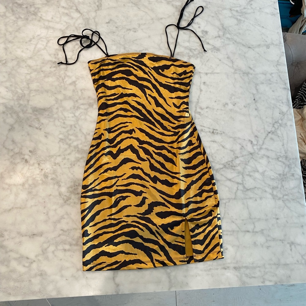 Princess Polly Yellow and Black Mini Dress